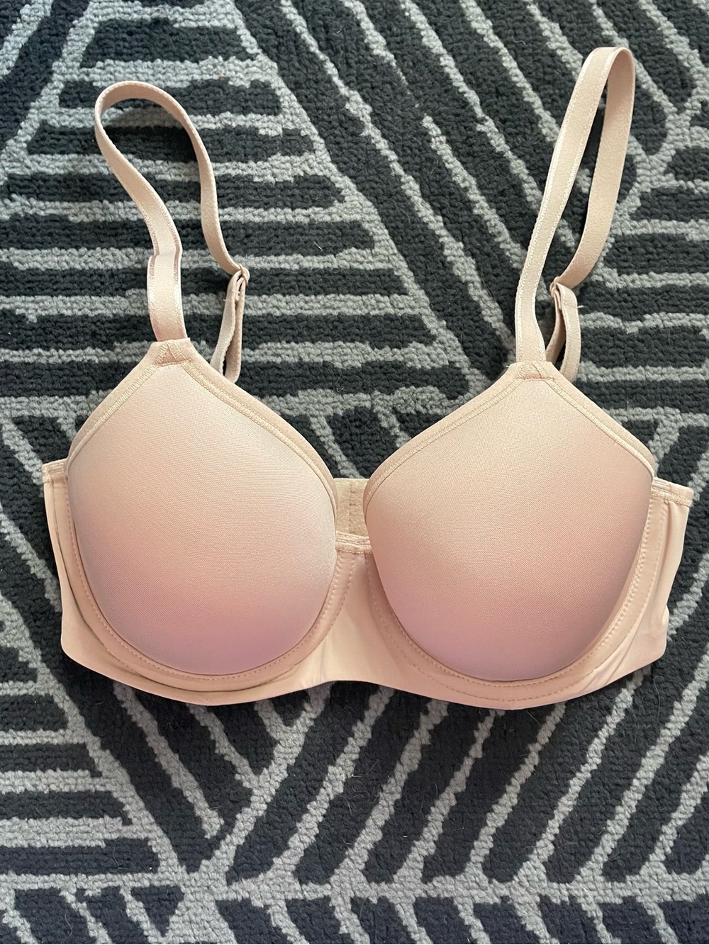 Paramour Nude Underwire Bra (32D)—Barely worn!